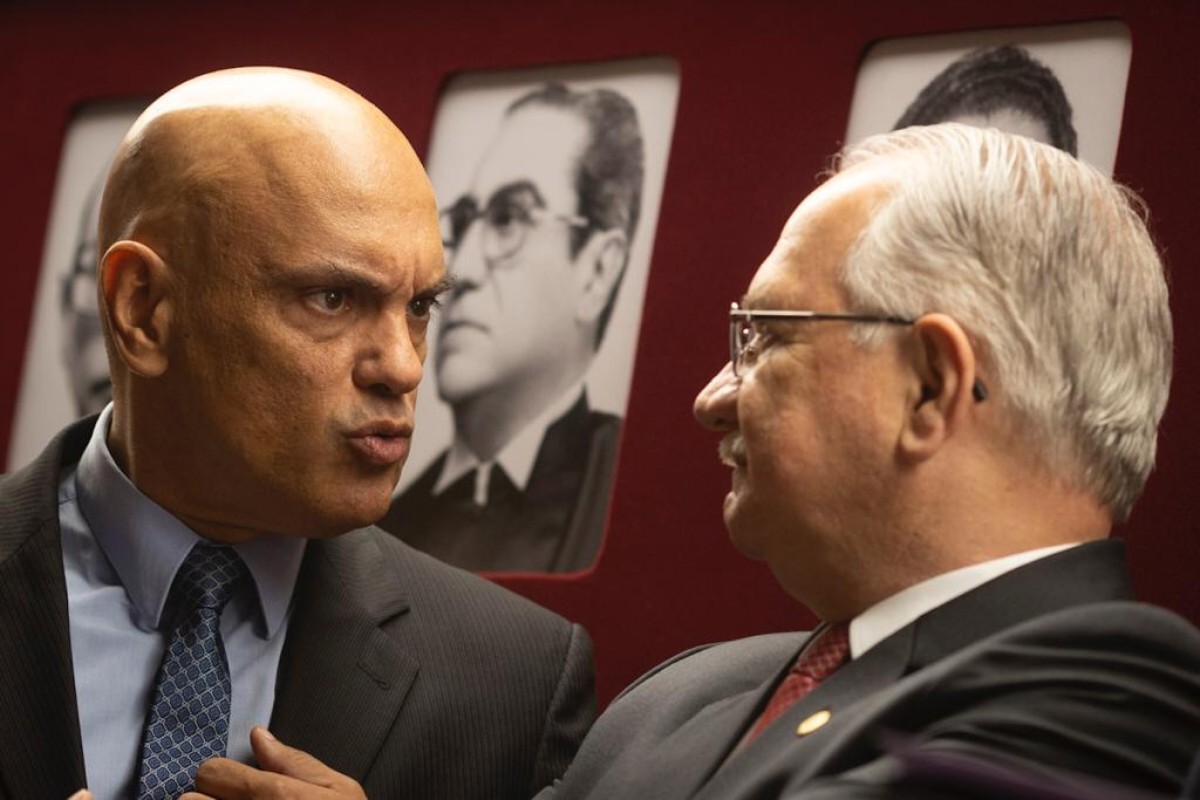 Imagem vinculada ao feed original: Fachin reage a Milei e diz que fala contra Moraes foi desrespeitosa