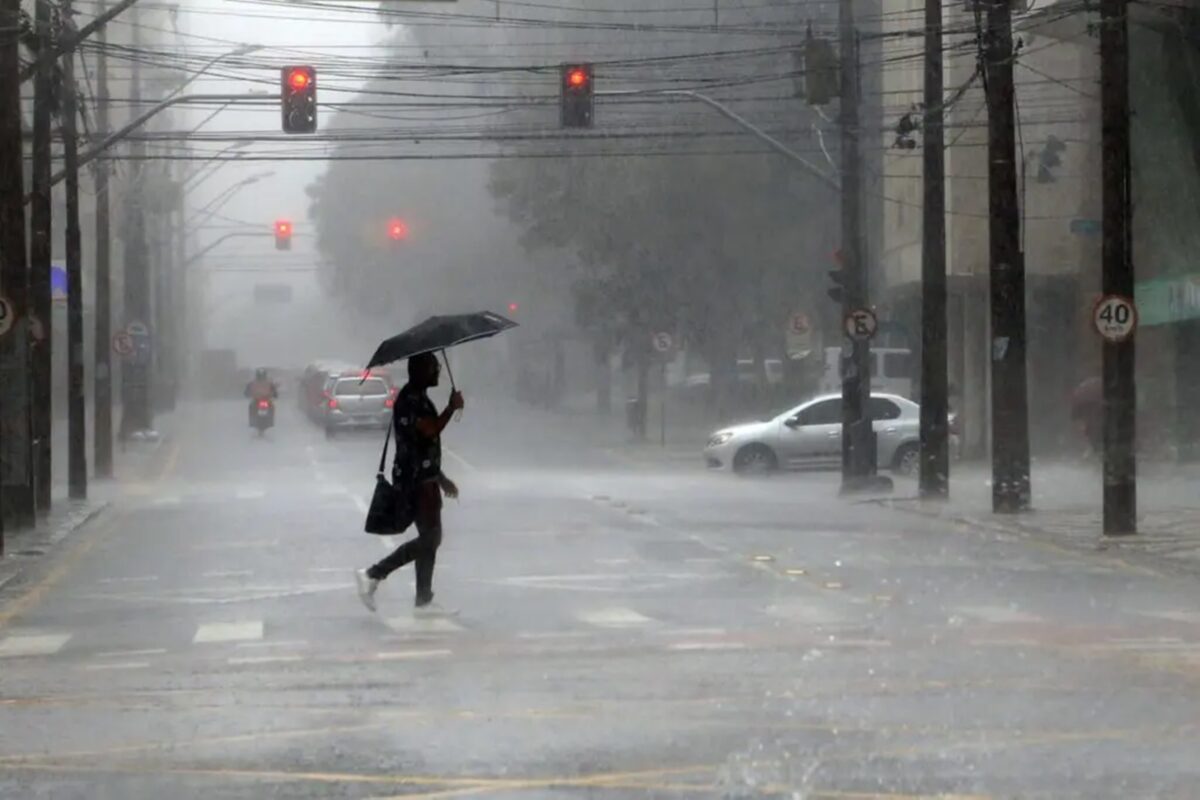 Clima: Sul enfrenta temporais e Sudeste e Centro-Oeste têm tempo firme