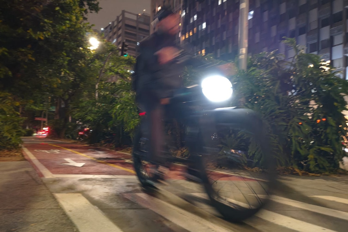 Prefeitura de SP adia aplicação de novas regras para bicicletas elétricas