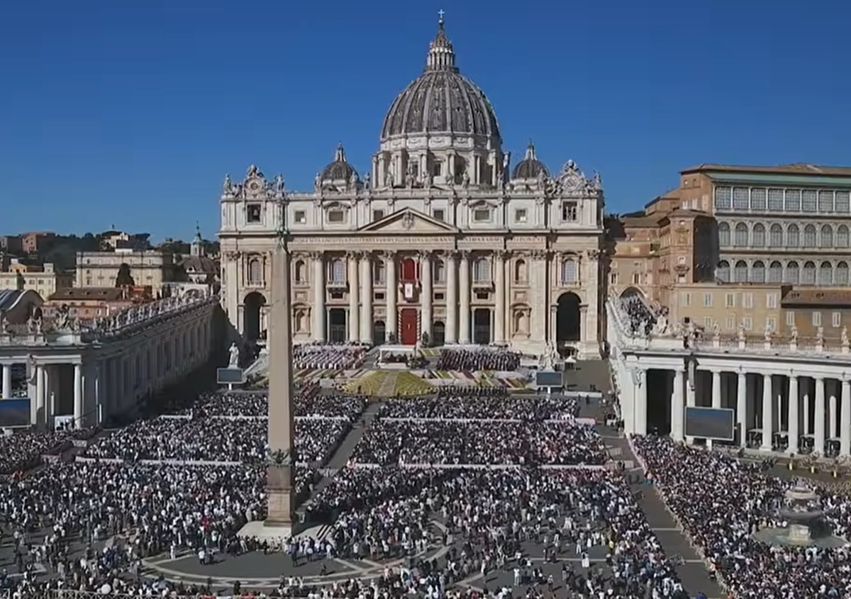 Em visita à Rússia, representante do Vaticano exige o fim da guerra - QTU Questões do Universo