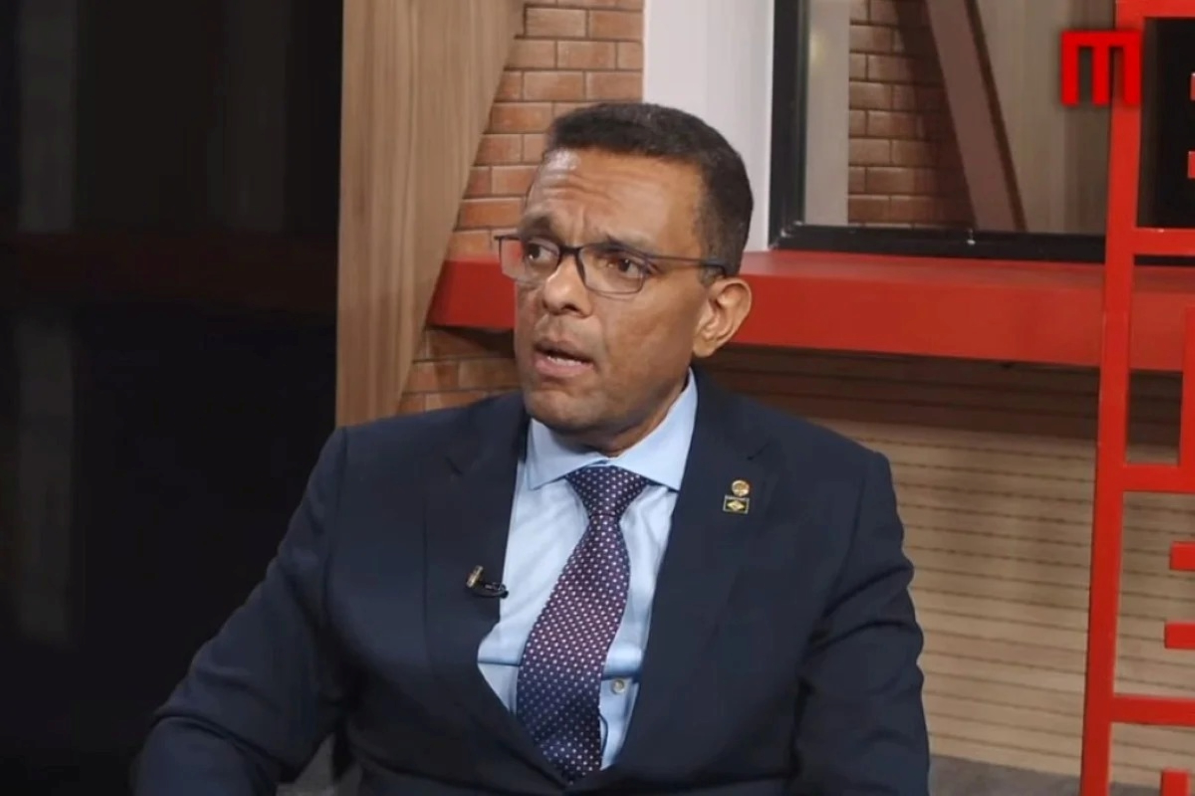 Otoni de Paula revela patrimônio crescente às vésperas das eleições de 2026
