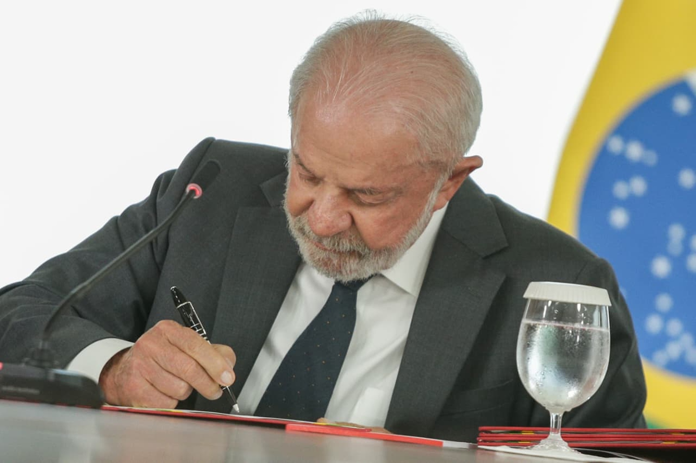 Lula sanciona lei que cria Universidade Federal do Esporte em Brasília