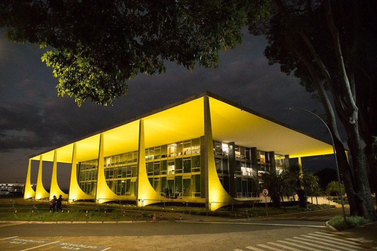 PSDB diz a Dino desconhecer "cota de emendas" na presidência da sigla