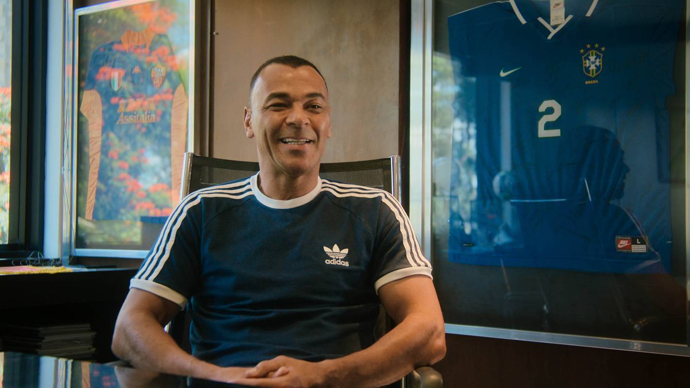100% Jardim Irene: Cafu é destaque em série sobre futebol de várzea