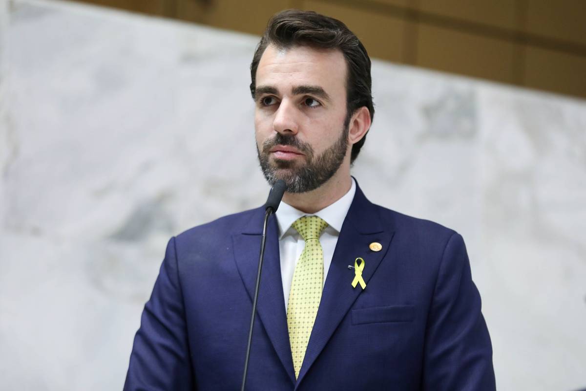 Deputado Lucas Bove Propõe Lei para Combater Falsas Denúncias de Violência Doméstica