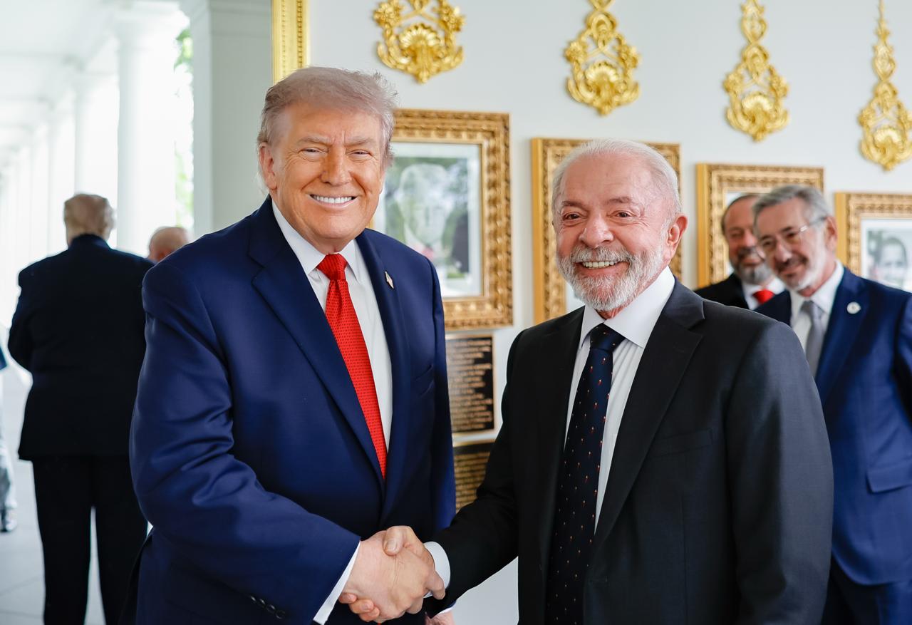 Lula pede que TSE investigue suspensão de serviços da Embaixada dos EUA