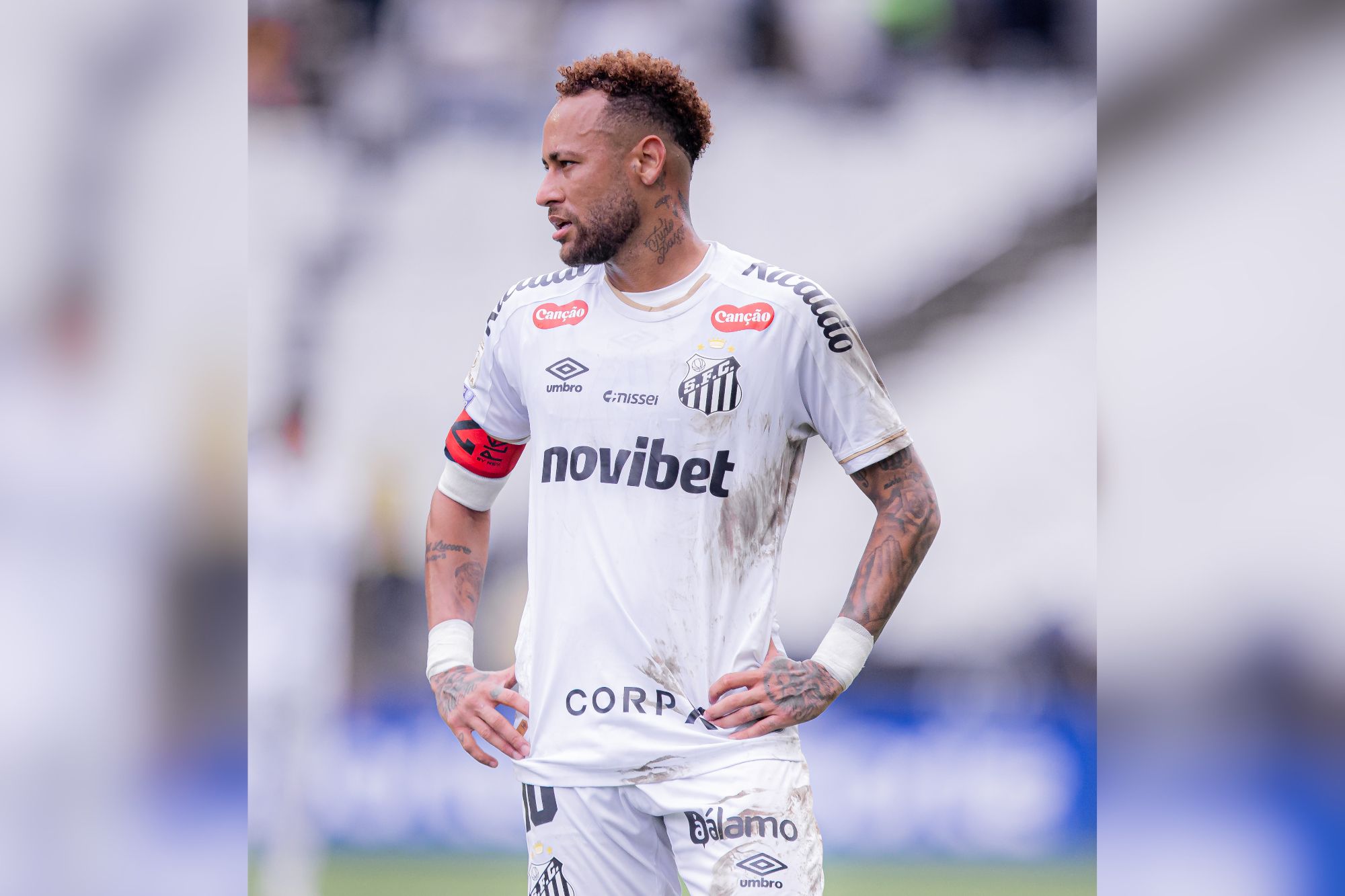 Neymar se reapresenta ao Santos e passa por exames nesta sexta