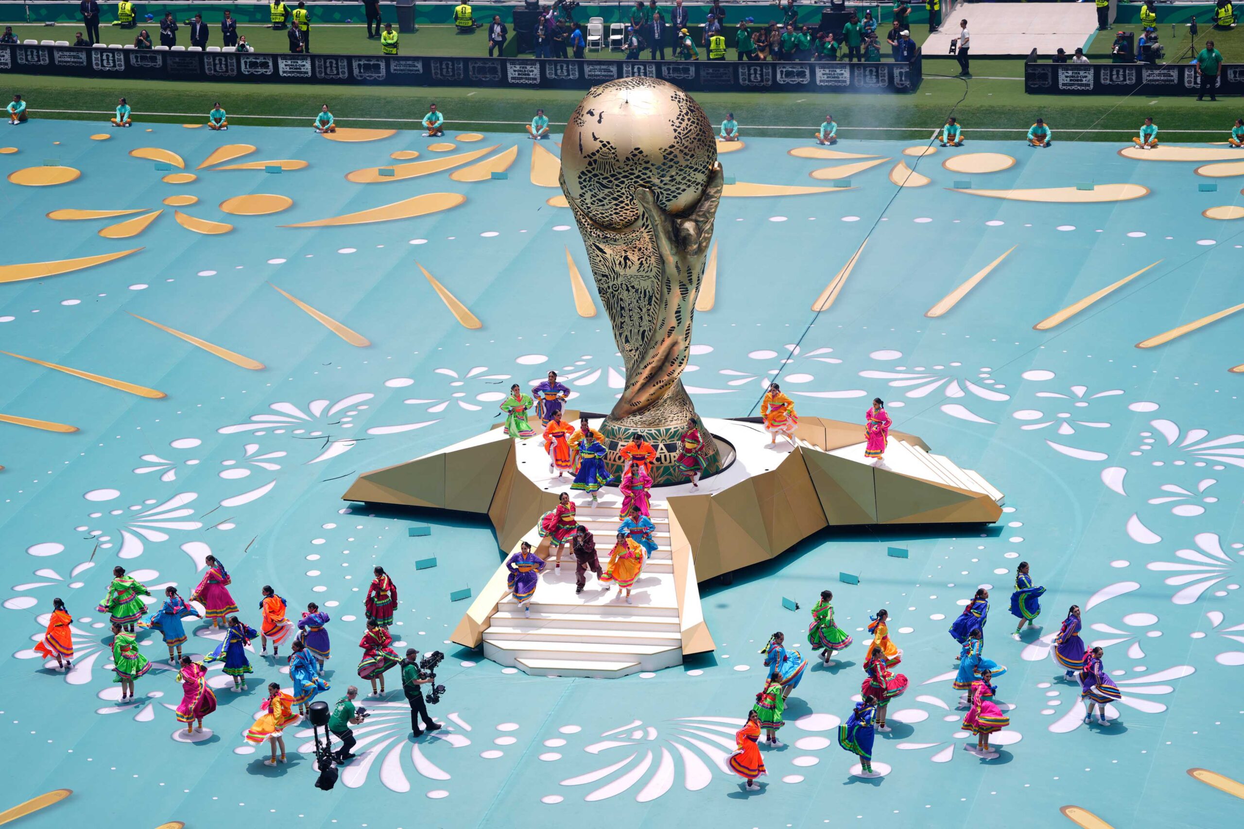 Holanda e Alemanha estreiam neste domingo na Copa do Mundo
