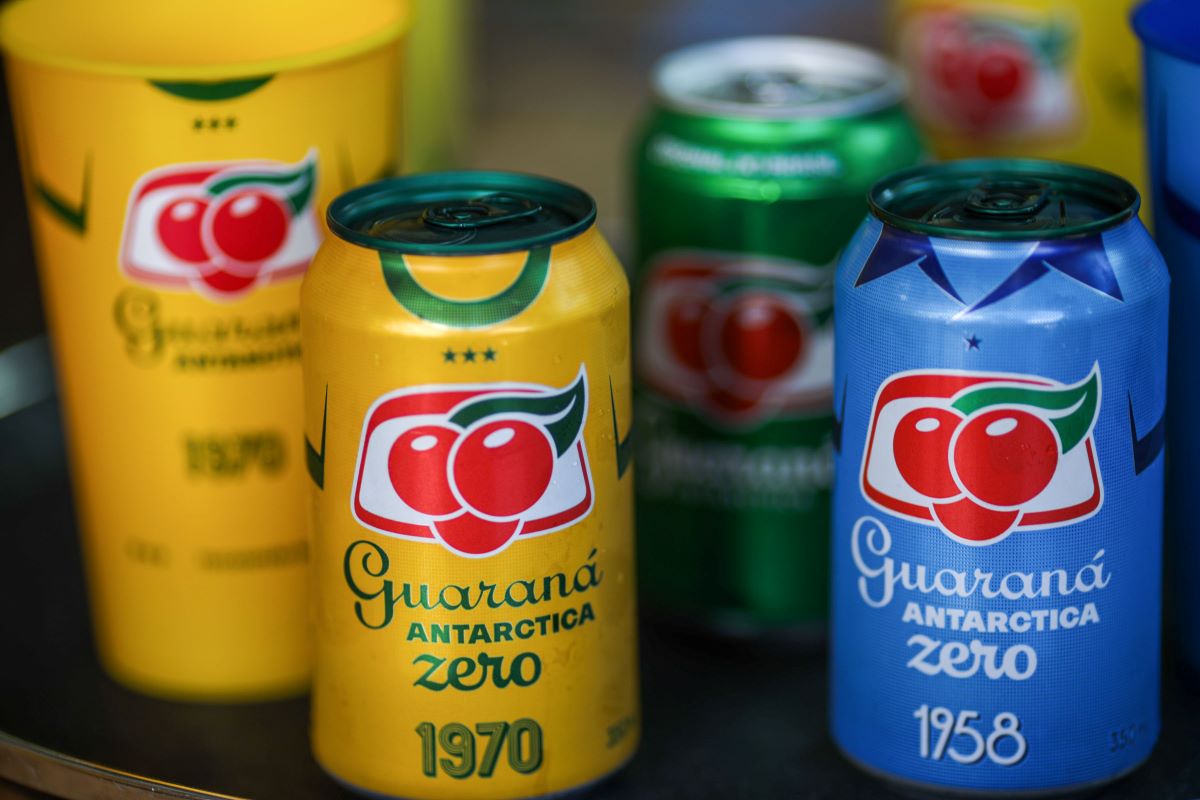 BSB Grill se transforma no Point do Torcedor em Brasília 18 Ativação Guaraná Antarctica em latas