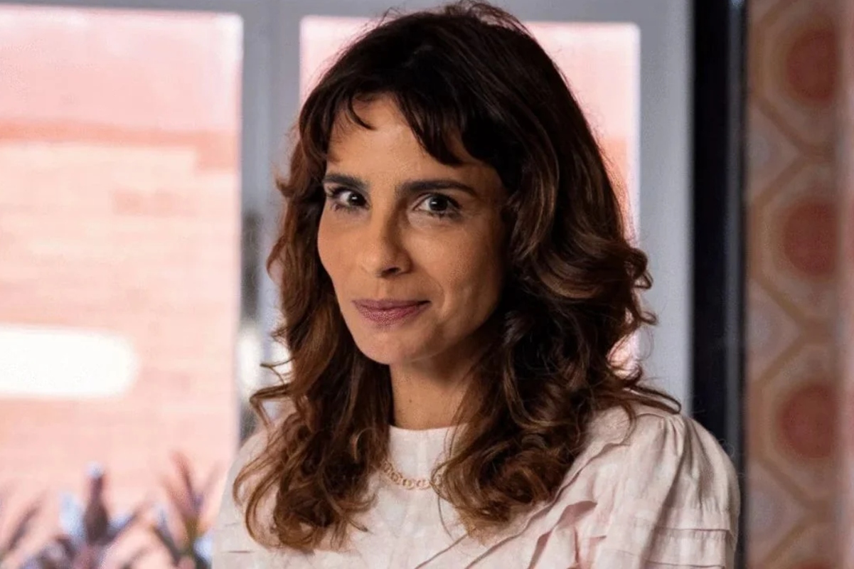 Bia (Maria Ribeiro) em Quem Ama Cuida