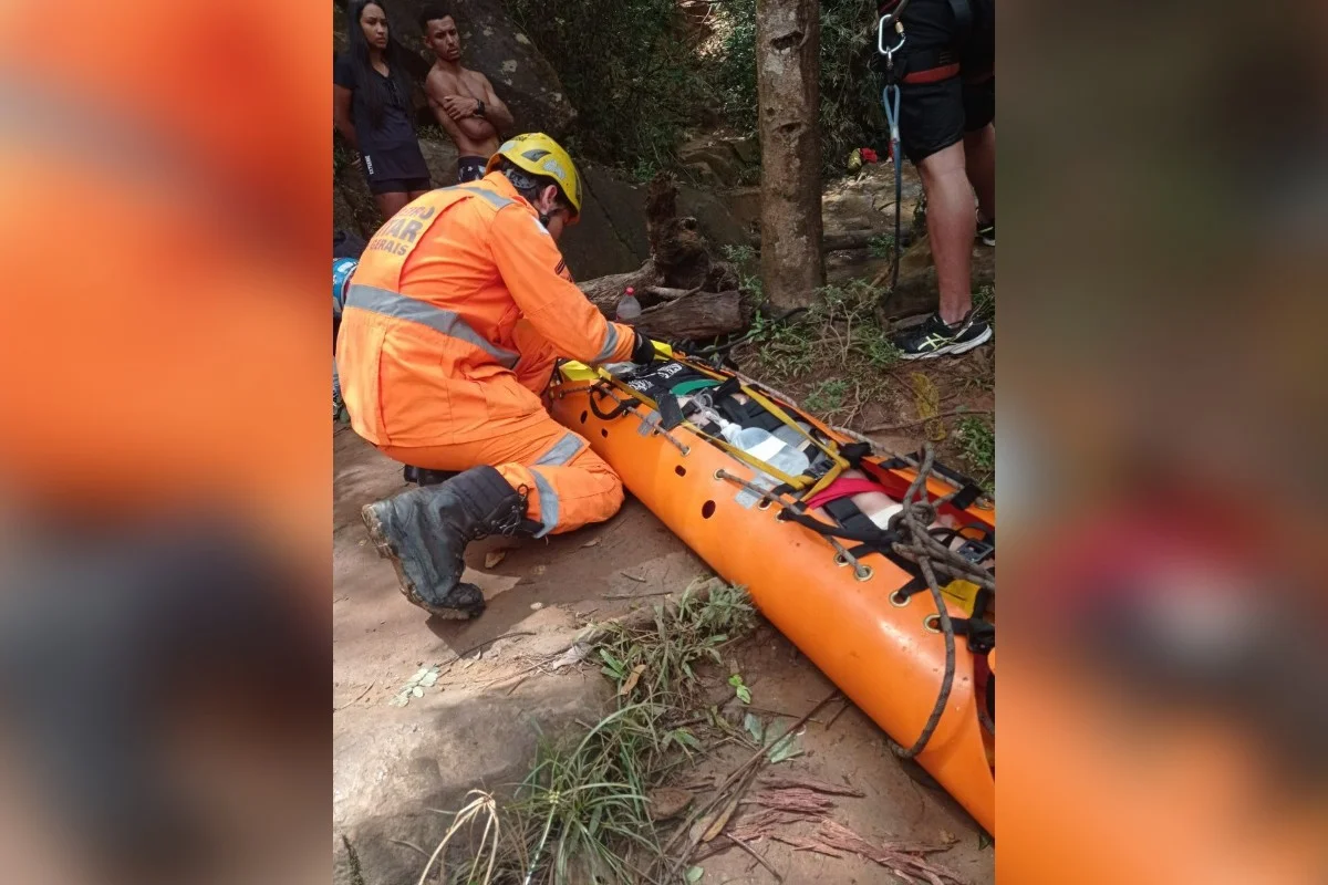 Uma mulher foi resgatada da Cachoeira da Jangada