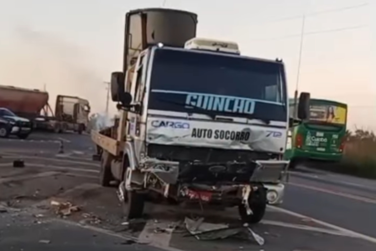 Tragédia na MT-010: Três mortos em colisão entre carro e caminhão