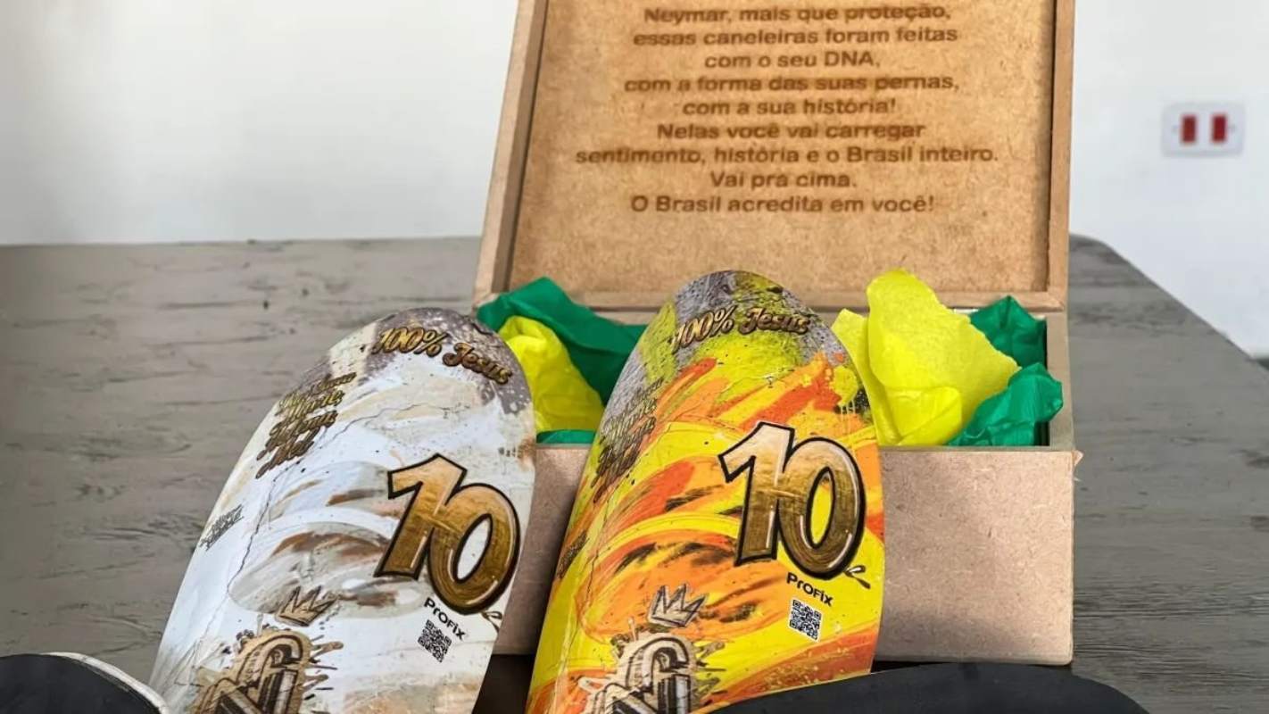 foto com cor. caneleiras customizadas para neymar jr. na copa 2026 - metrópoles
