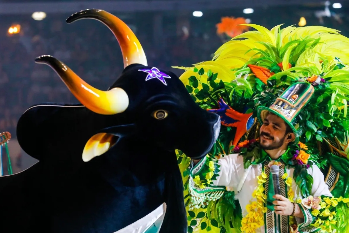Caprichoso supera Garantido por décimos e vence Festival de Parintins