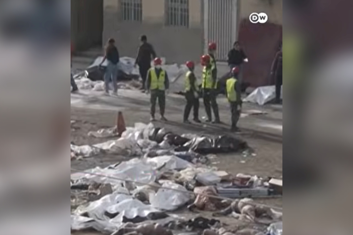 Cenas públicas de ajuda humanitarian