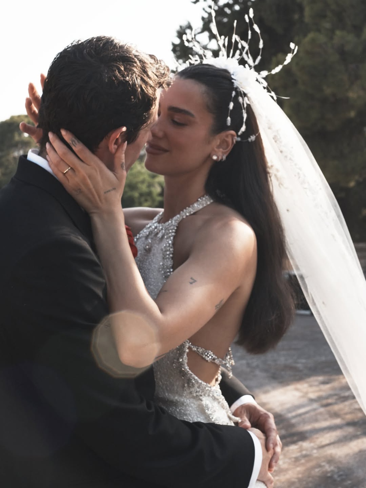 casamento dua lipa vestido chanel - metrópoles