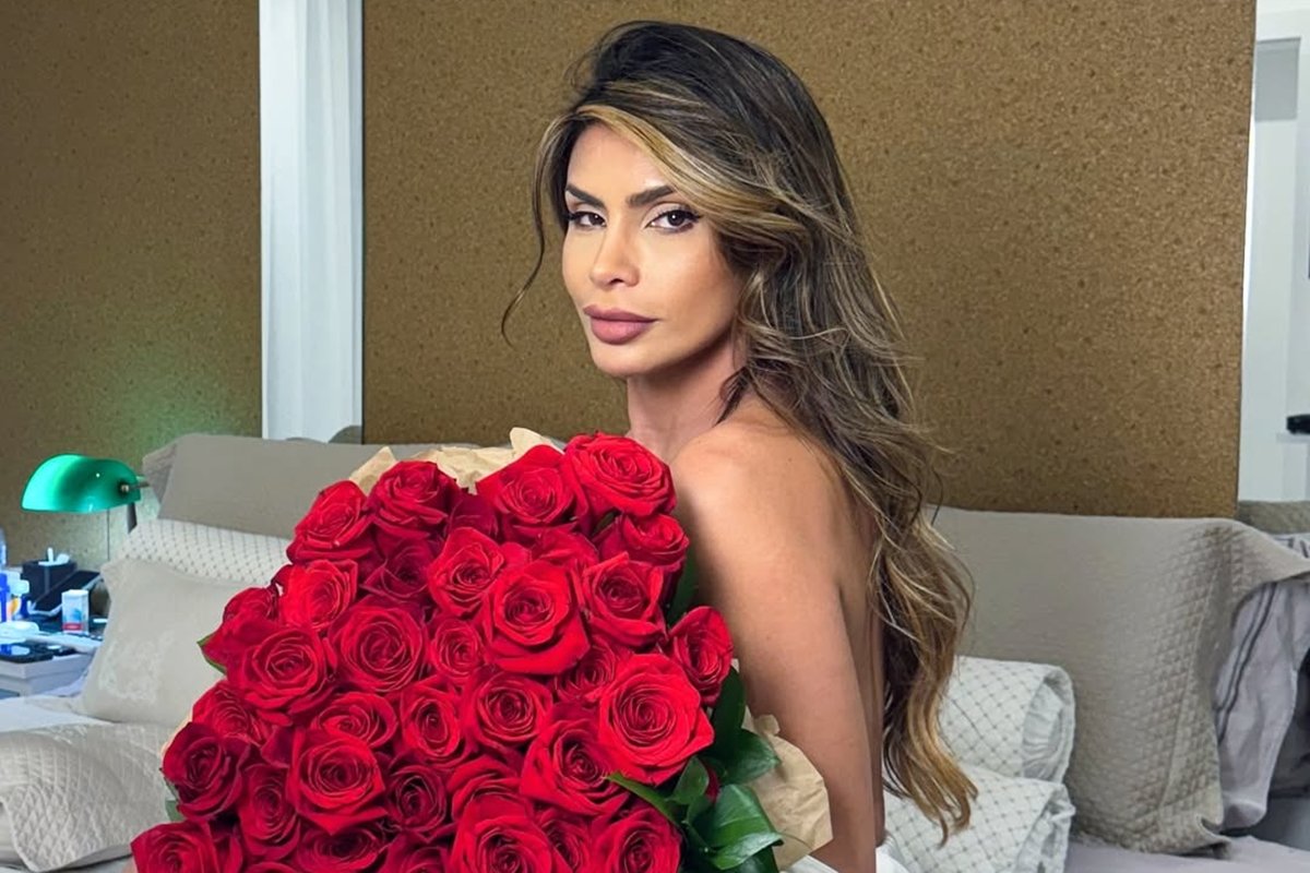 Influencer defende namoro com ex-CBF de 85 anos: "Bem resolvido" 20 Clara Brasil em campanha