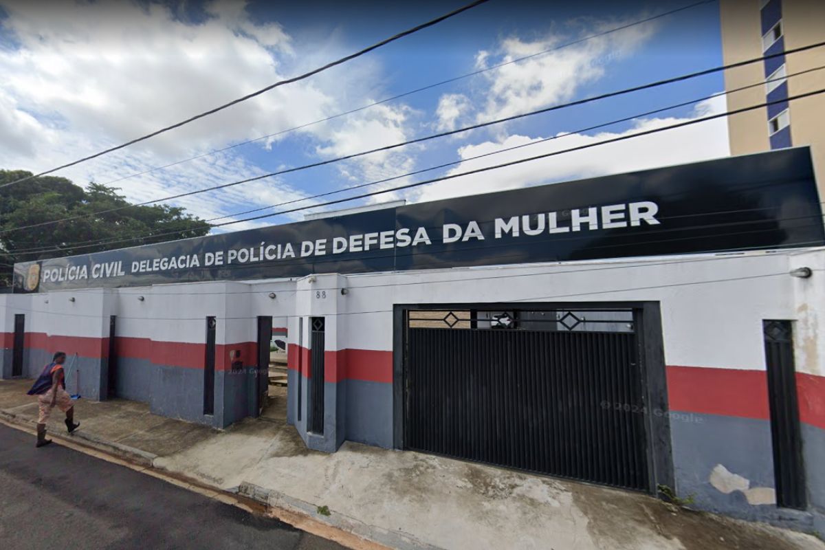 Adolescente grava áudio durante abuso e pai é preso em flagrante