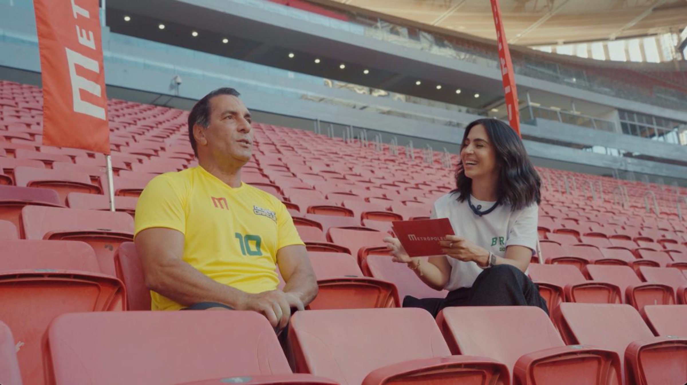 Edmundo critica futebol brasileiro: "Imitamos o europeu"