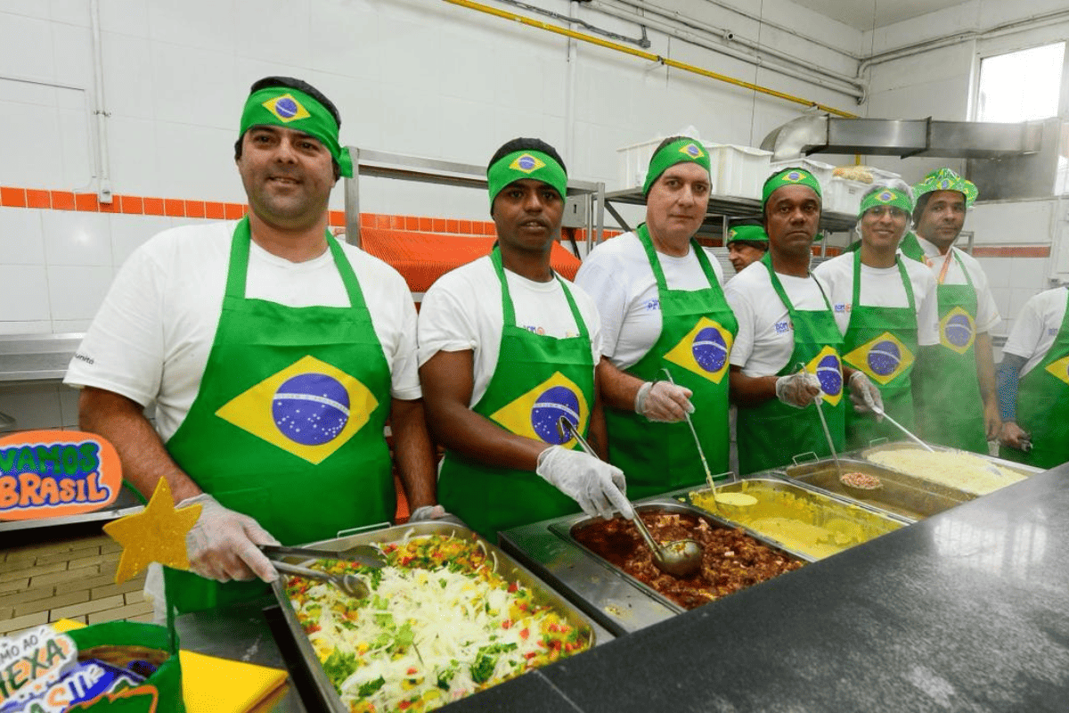 Bom Prato servirá cardápio especial inspirado na Copa do Mundo 2026