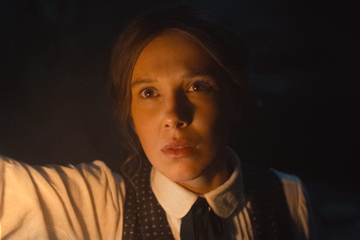 Millie Bobby Brown como Enola Holmes em Enola Holmes 3