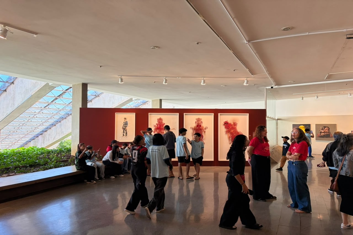 Constelações Contemporâneas encanta alunos do Itapoã