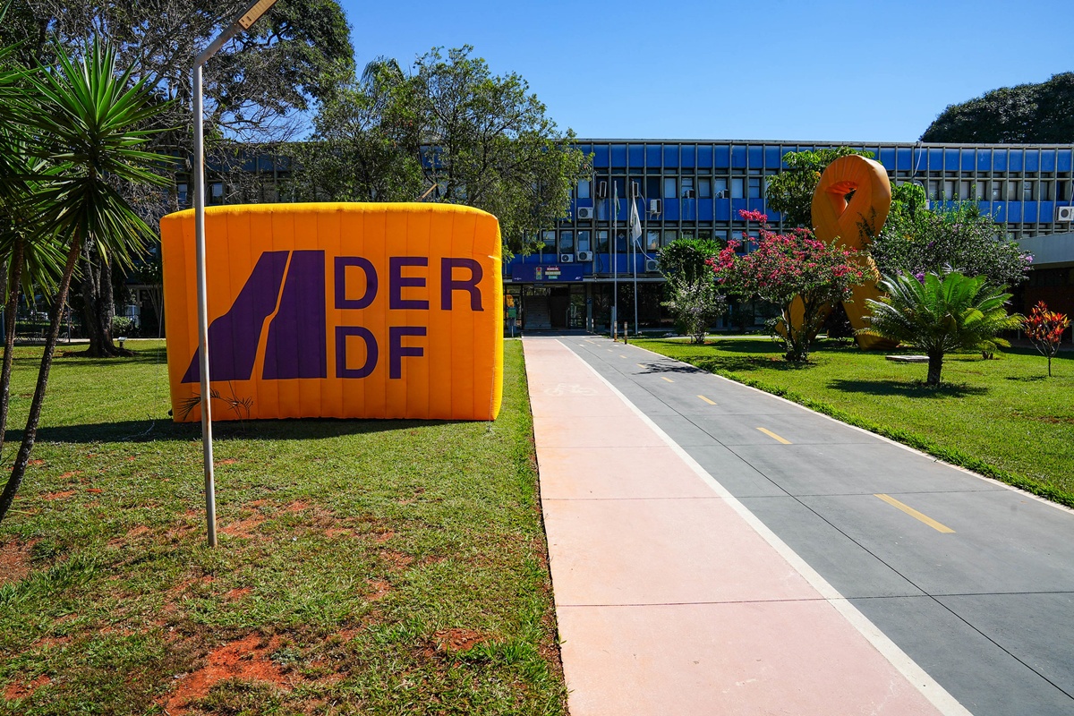 DER-DF suspende e avalia encerrar faixa reversa da DF-001