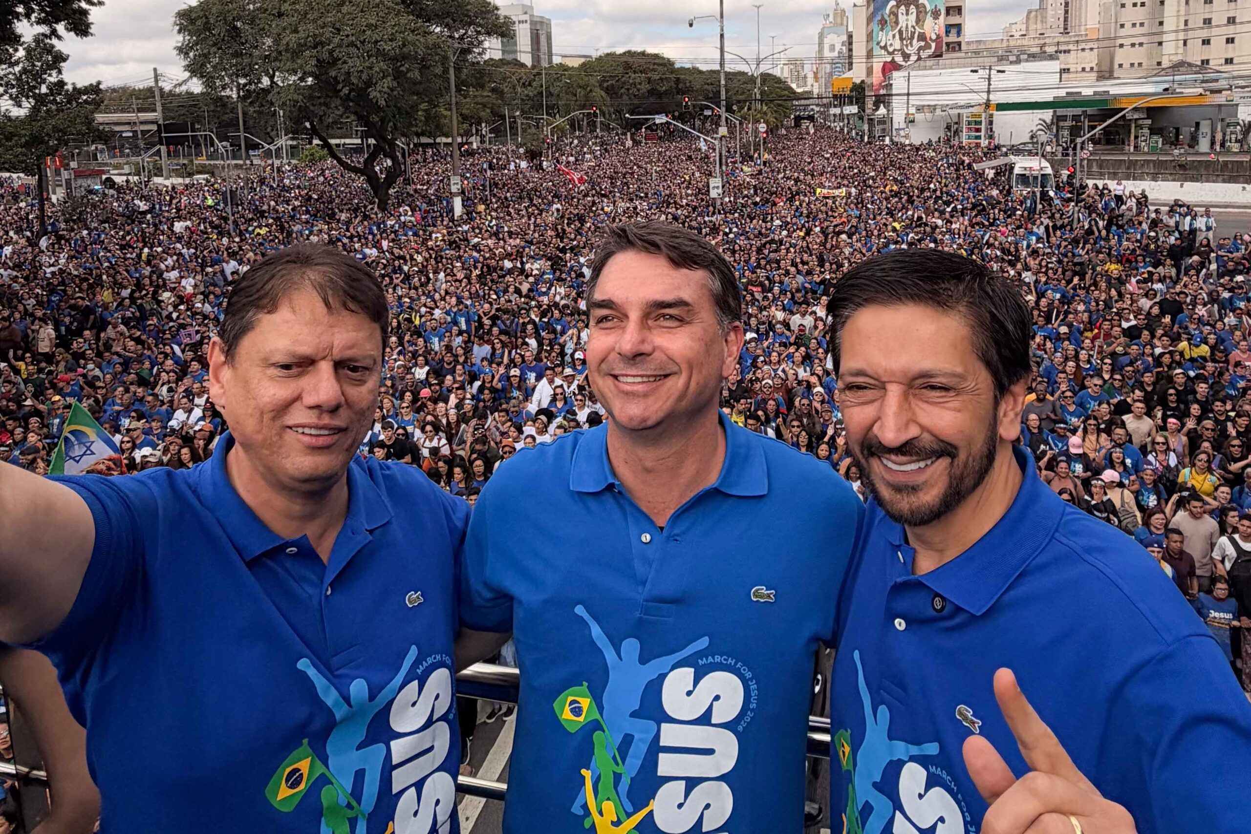 Atacado por Haddad em debate, Nunes ironiza petista com postagem nas redes