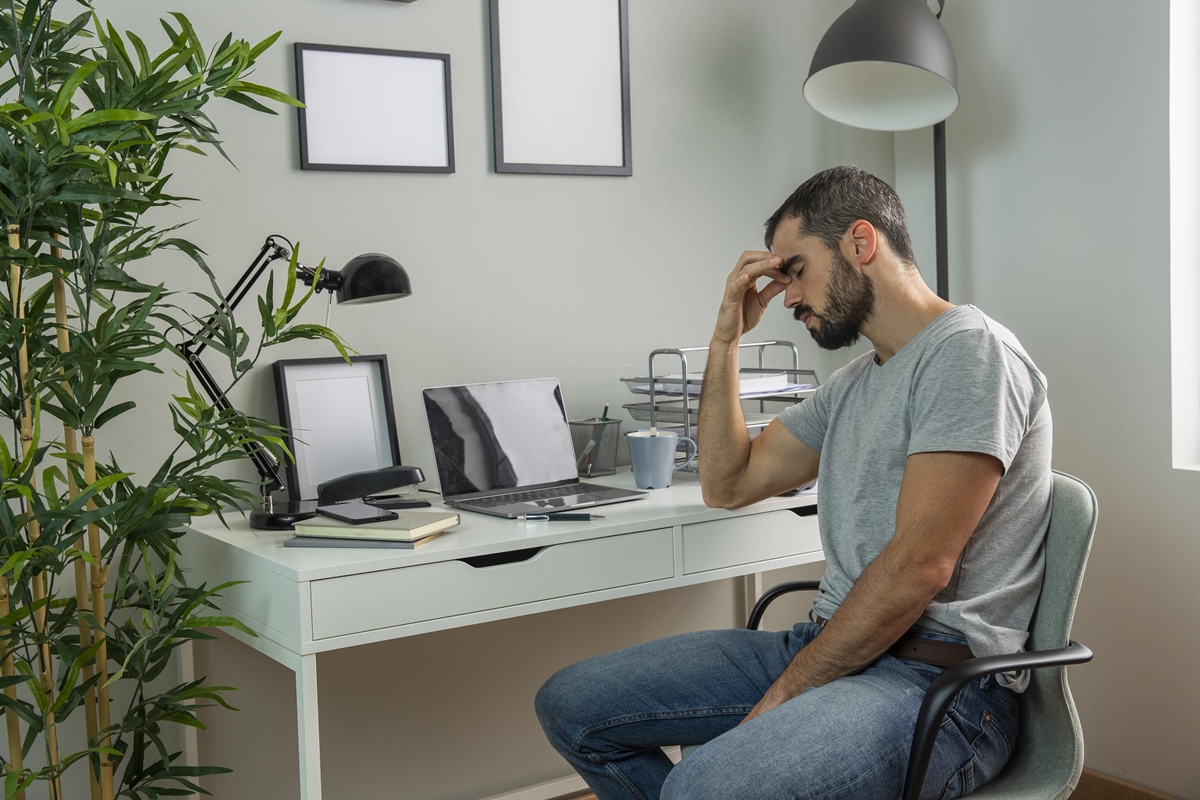 Pesquisa mostra que trabalho home office pode piorar a saúde mental