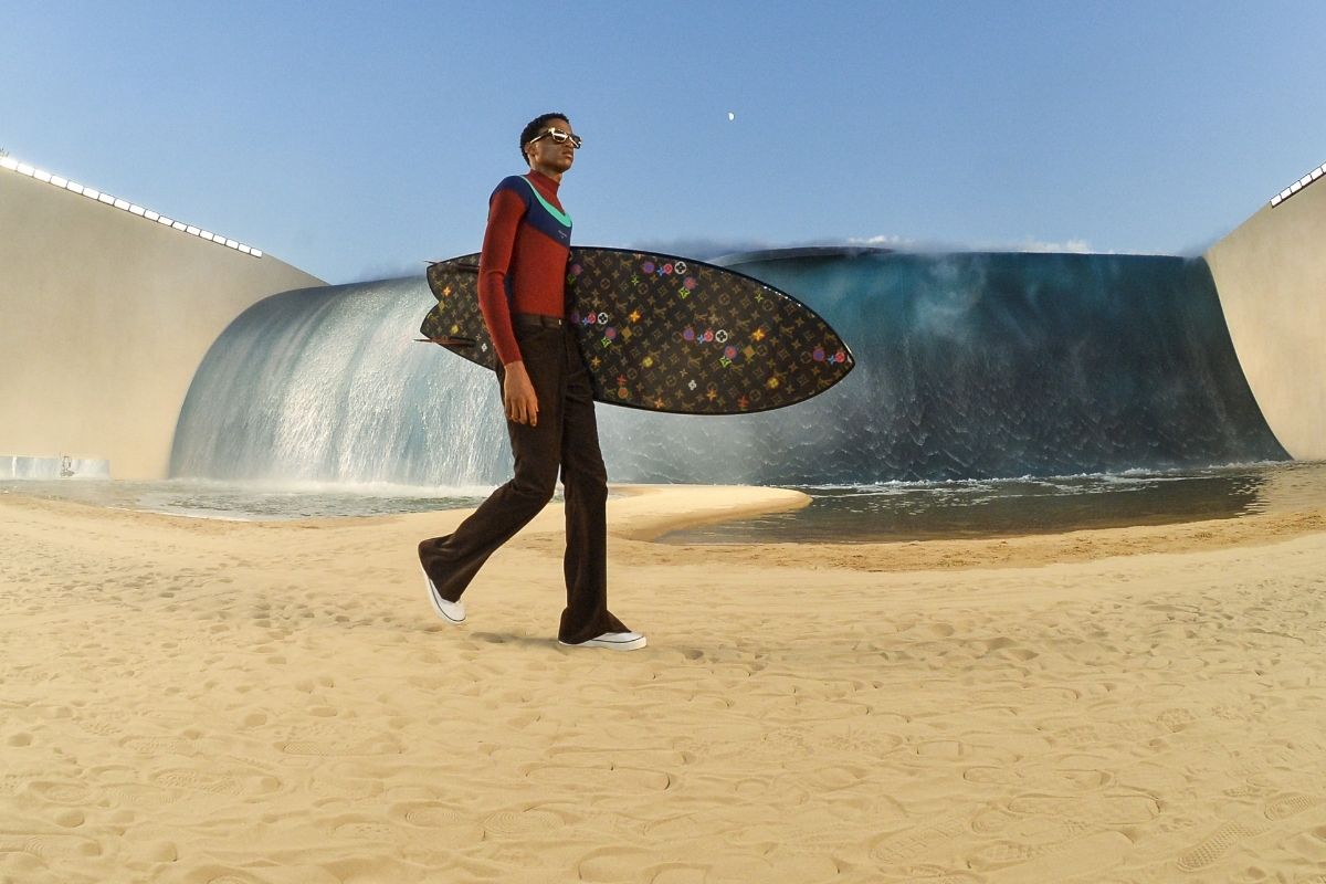 Louis Vuitton cria praia artificial em Paris