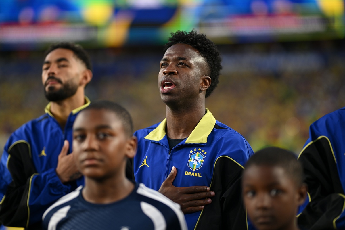 jaqueta azul seleção brasileira jordan - metrópoles