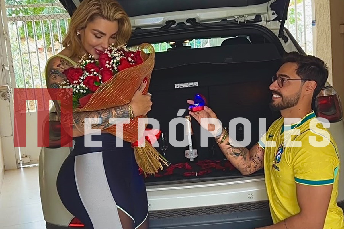 Fotos: Jenny Miranda é pedida em casamento por Mateus Parpinelli 32 Cena do noivado com o porta-malas