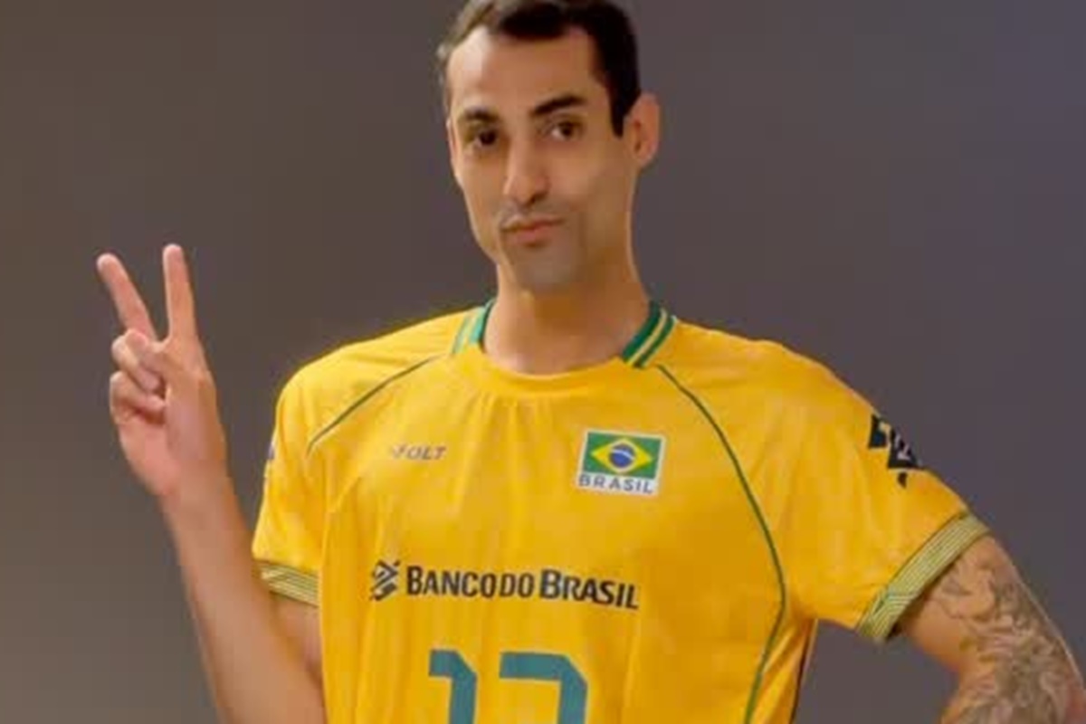 Douglas Souza durante ensaio com a Seleção Douglas Souza durante ensaio com a Seleção