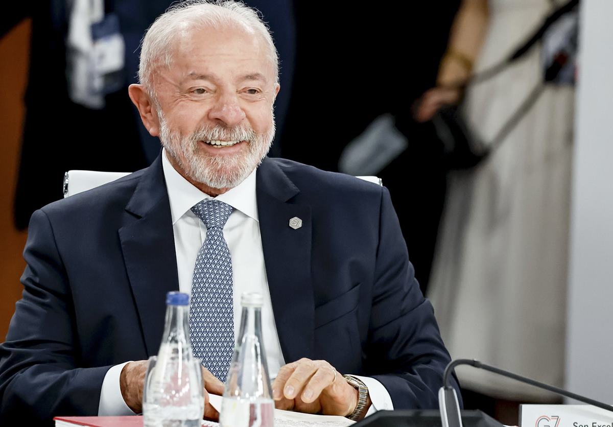 Auxiliares de Lula projetam dois cenários para novo tarifaço dos EUA 9 Lula em reunião do G7