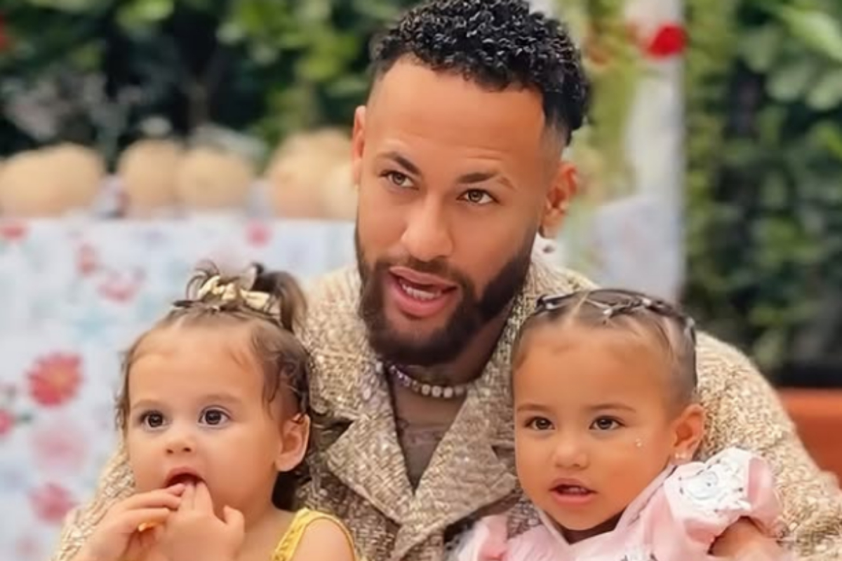 Neymar e as filhas Helena e Mavie