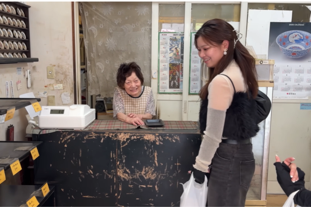 Mulher de 85 anos comanda padaria com 55 anos de história em Fukuoka, no Japão