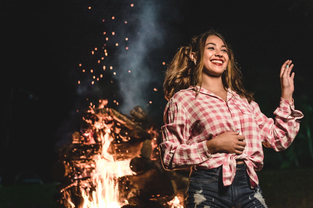 Festa Junina 2026: maquiador ensina maquiagem moderna e duradoura