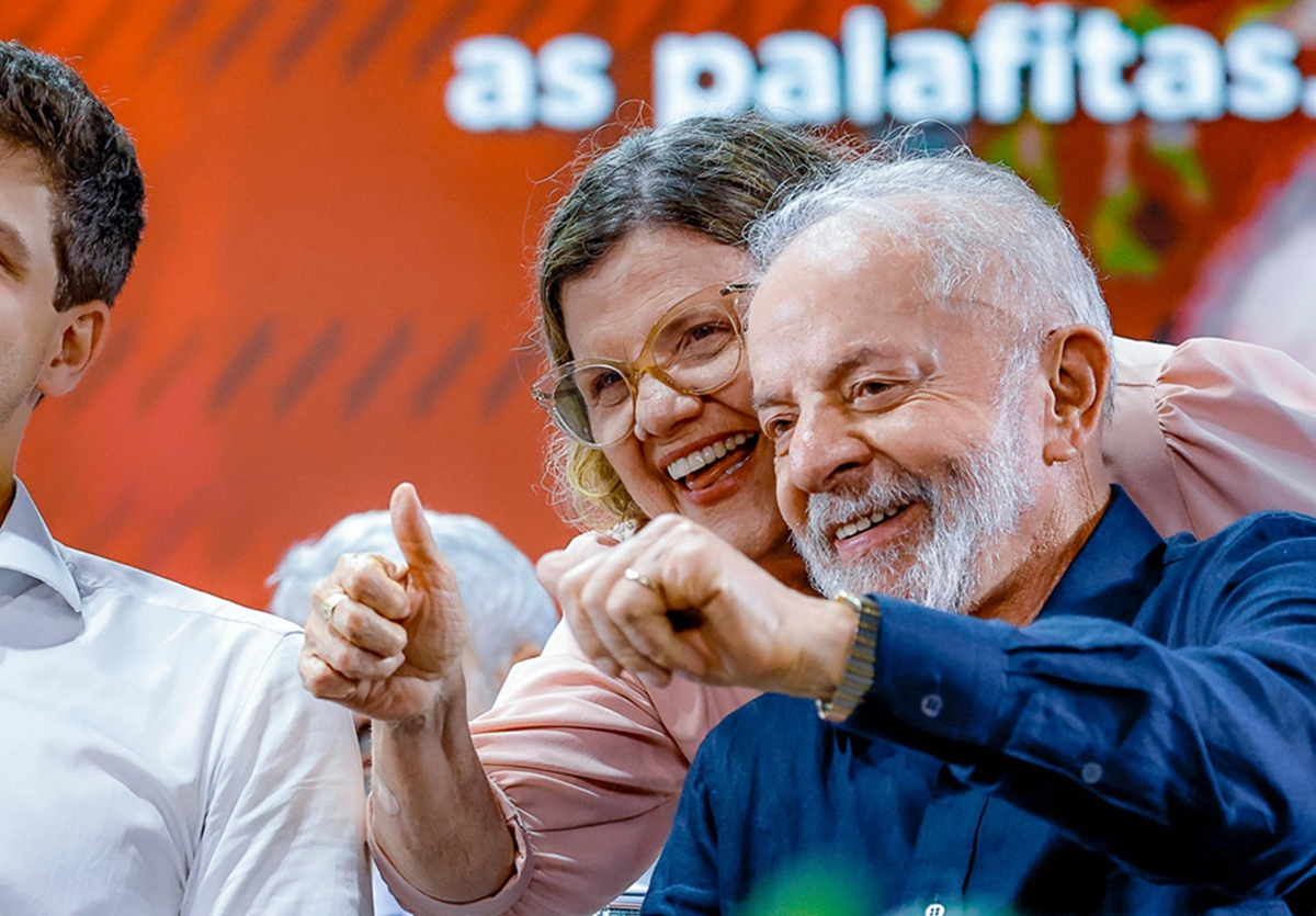Presidente Lula com Teresa Leitão