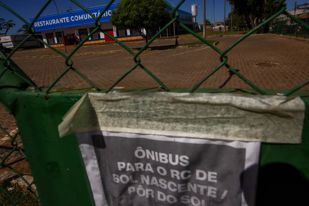 Os ônibus não circularam nesta segunda-feira (29/6) por conta do ponto facultativo