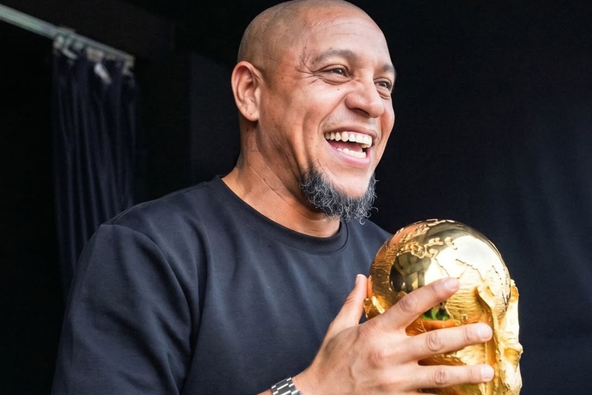 Roberto Carlos, Cafu e Bebeto elogiam pausa para hidratação na Copa