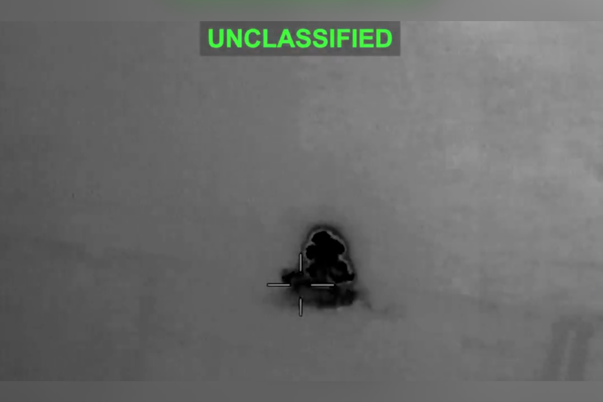 EUA divulga vídeo de ataque contra alvo do Irã no Estreito de Ormuz
