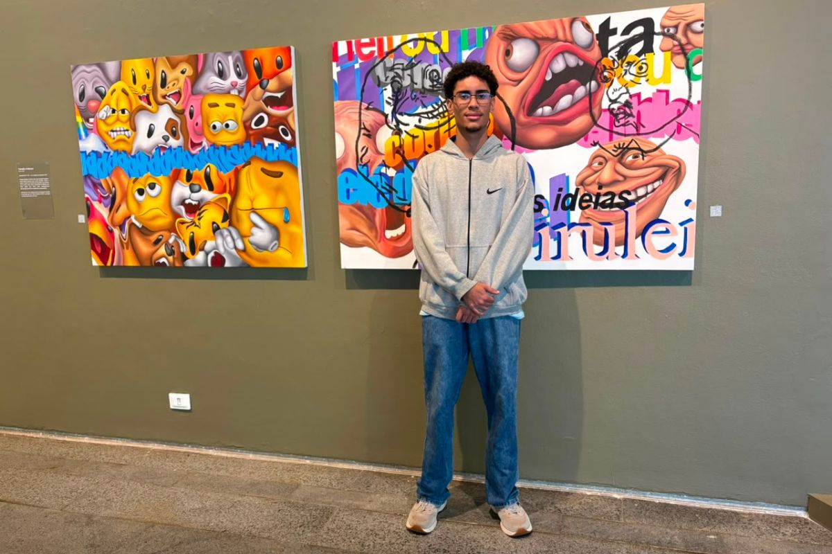 Alunos do CEM 404 de Santa Maria visitam mostra artística no DF 