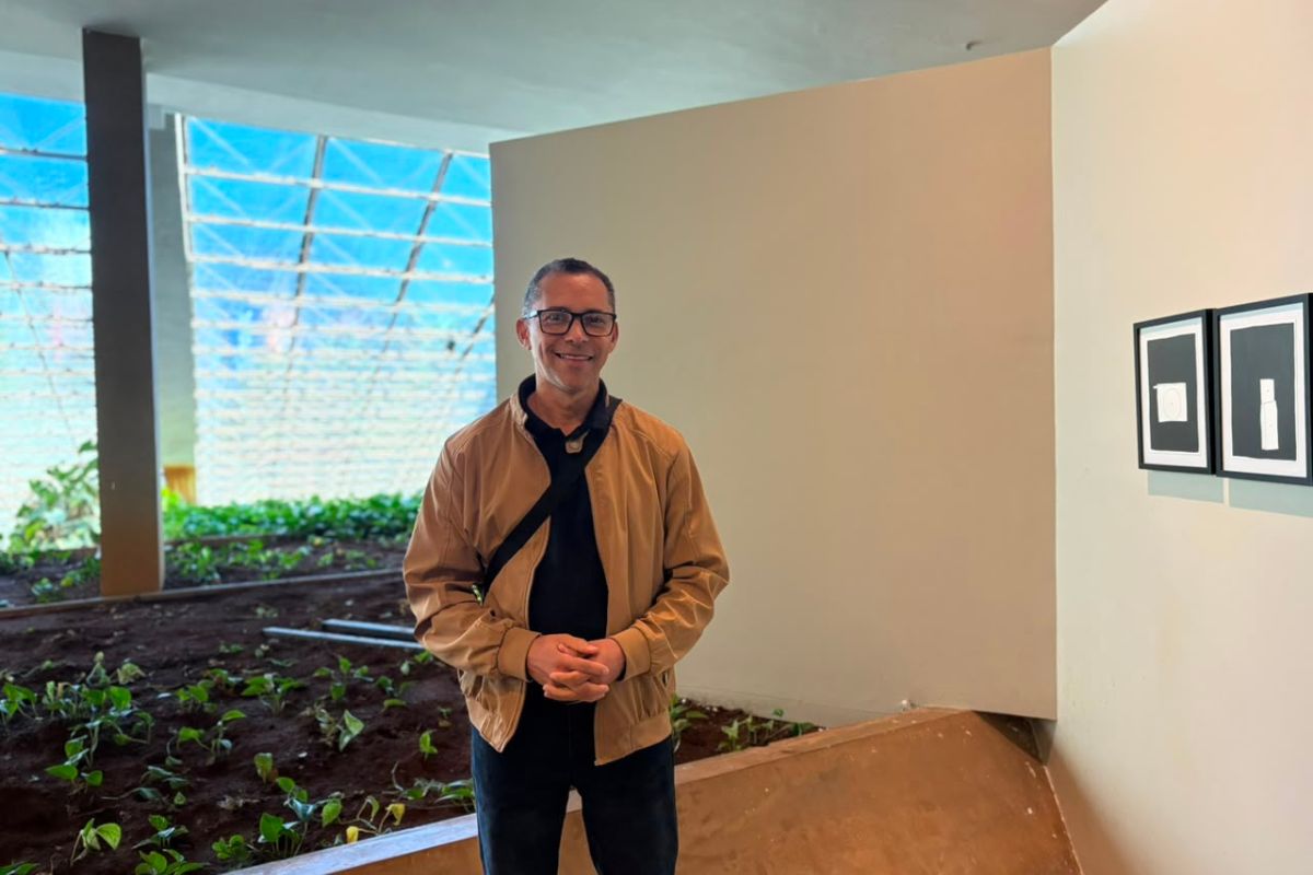 Alunos do CEM 404 de Santa Maria visitam mostra artística no DF 