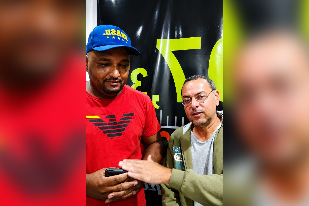 Homem mobiliza rádio e devolve carteira com R$ 2,1 mil ao dono em MG - QTU Questões do Universo