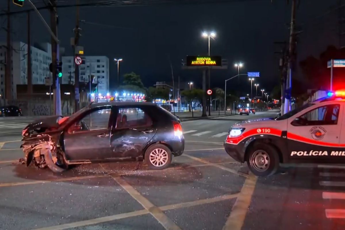 PM investiga atuação de policiais após fuga de motorista em acidente - imagem 3