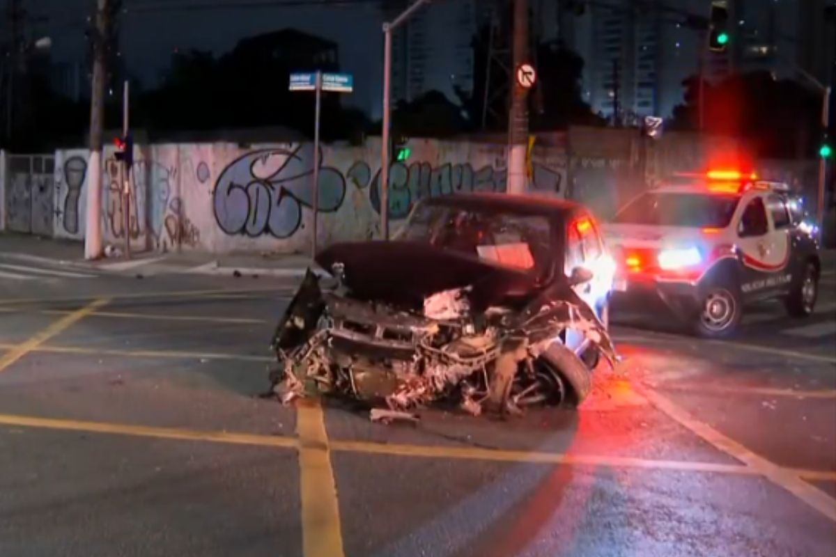 PM investiga atuação de policiais após fuga de motorista em acidente 10 PM investiga atuação de policiais após fuga de motorista em acidente - imagem 2