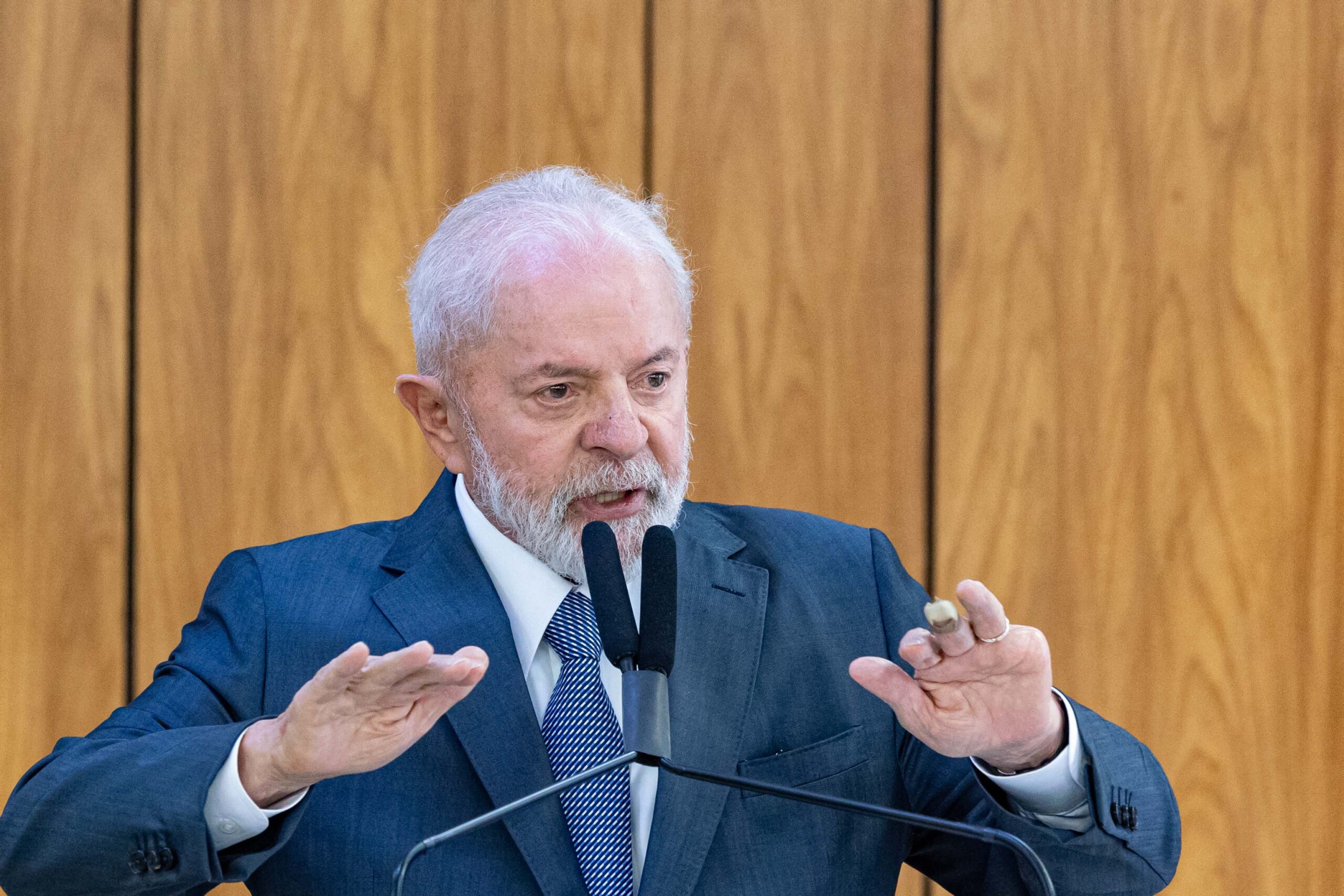 INSS: Lula destina R$ 547 milhões para ressarcir descontos ilegais