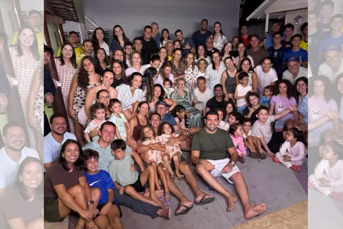 A família da matriarca se reuniu para comemorar seu aniversário de cem anos