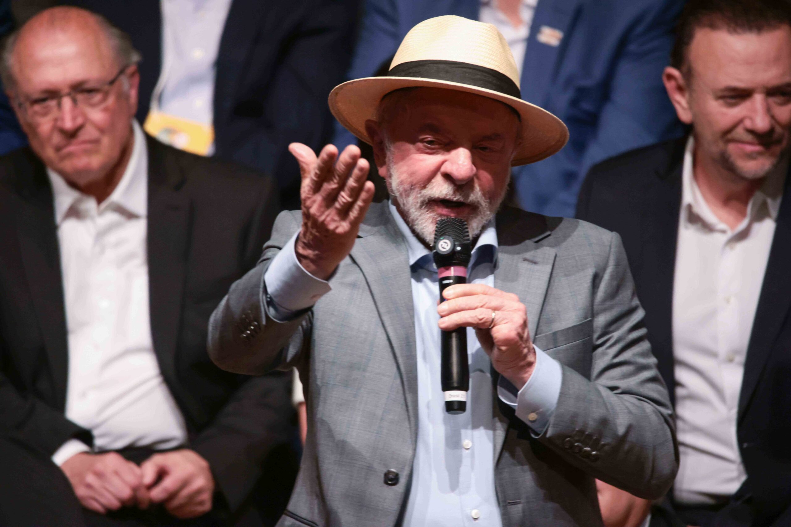 Lula sobre Milei na convenção de Flávio Bolsonaro: "Patacoada"