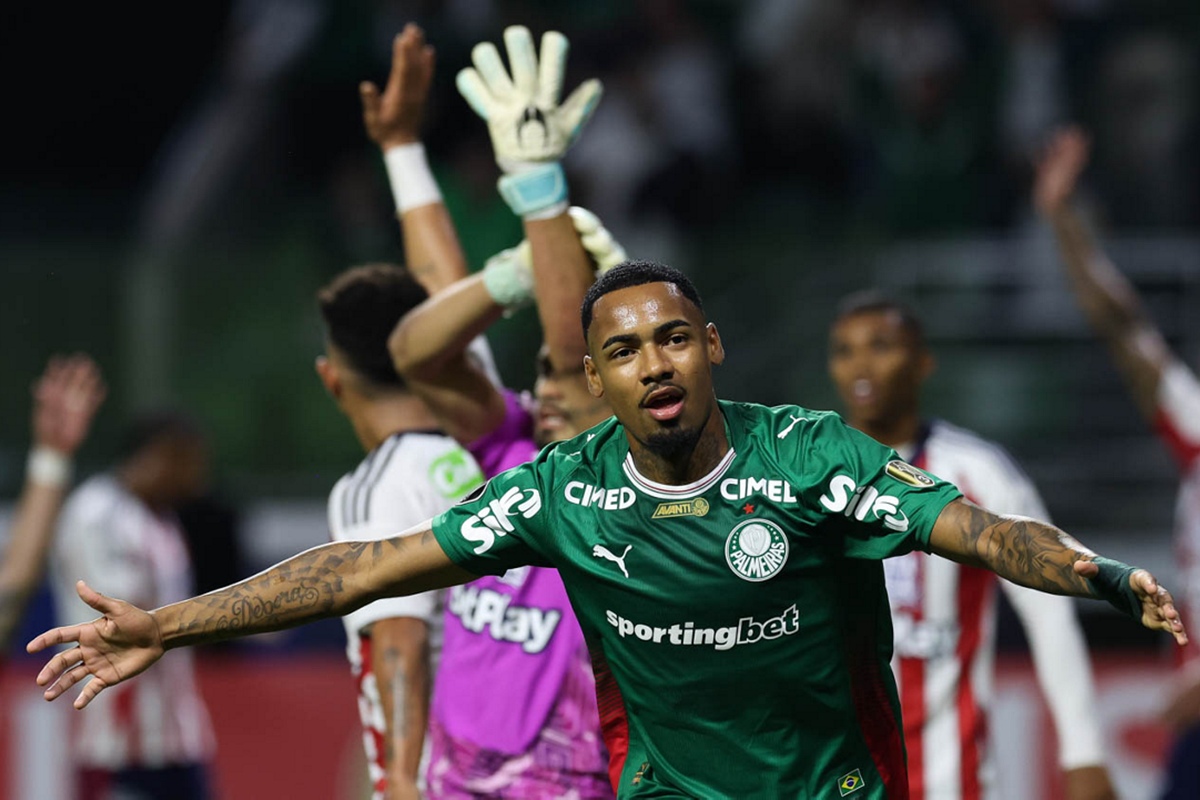 Palmeiras recusa oferta de R$ 175 milhões do Aston Villa por Allan